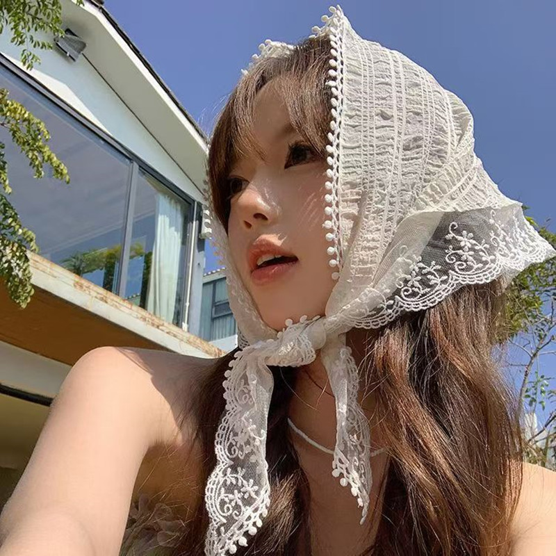 프렌치 시크 앨리스 화이트 레이스 트라이앵글 헤어 랩  - Travel Accessories Aesthetic 리뷰 및 가격